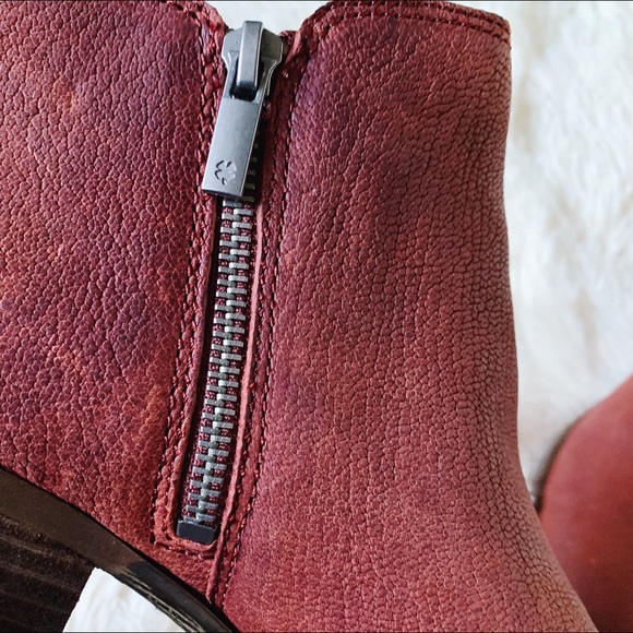 SOLD - Picture 7 of 7